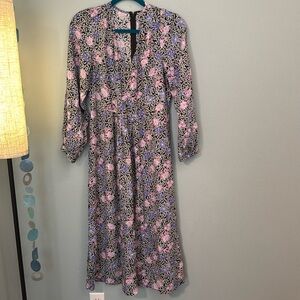 Dress by loft in size 8, fits more like a 10